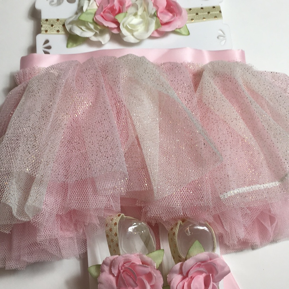 NWT/ Toby | infant girl 3 piece set 0-12 months - Picture 4 of 7